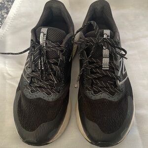 NEW BALANCE Womens sneakers